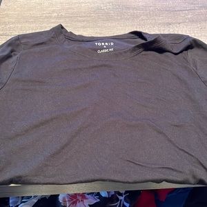 EVERYDAY SIGNATURE JERSEY CREW NECK TEE. Only used once.
